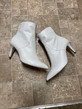 Free People White Pointed Toe Ankle Booties